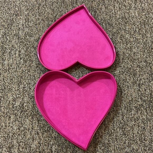 YSL Beauté Pink Heart-Shaped Case Entry Box - Picture 4 of 6